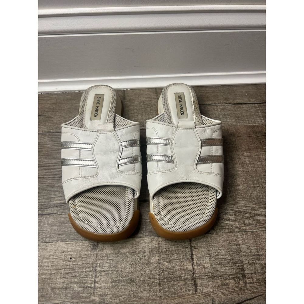 Vintage Steve Madden white slip on slides size 10